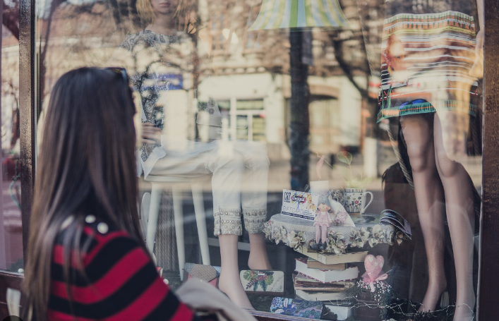 iloveilearn's tweet photo. สำนวนอังกฤษน่ารู้:
"Go window-shopping"
ความหมาย: เยี่ยมชมดูไปเลื่อยๆ ตามร้านค้าหรือดูหน้าต่างกระจกห้างฯ เพื่อดูว่ามีอะไรบ้าง แตไม่ซื้ออะไรเลย
ราคาขายปลีก/ส่ง
หนังสือใหม่พร้อมส่ง/ส่งจากสำนักงานกรุงเทพฯ
'Concepts in Nano Computer'  
https://t.co/KmulJHGRuZ 
#computer #nanocomputer https://t.co/WeGg22lA0J