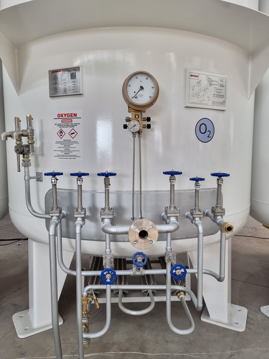 TankerHarsan's tweet photo. We are thrilled to announce that we have completed the production of 10 10m³ LOX tanks for the King Salman Humanitarian Aid and Relief Centre! These tanks are designed to be used in emergency aid and humanitarian support operations. #HarsanTankerCryogenic #Cryogenic https://t.co/FzTqEbXDYE
