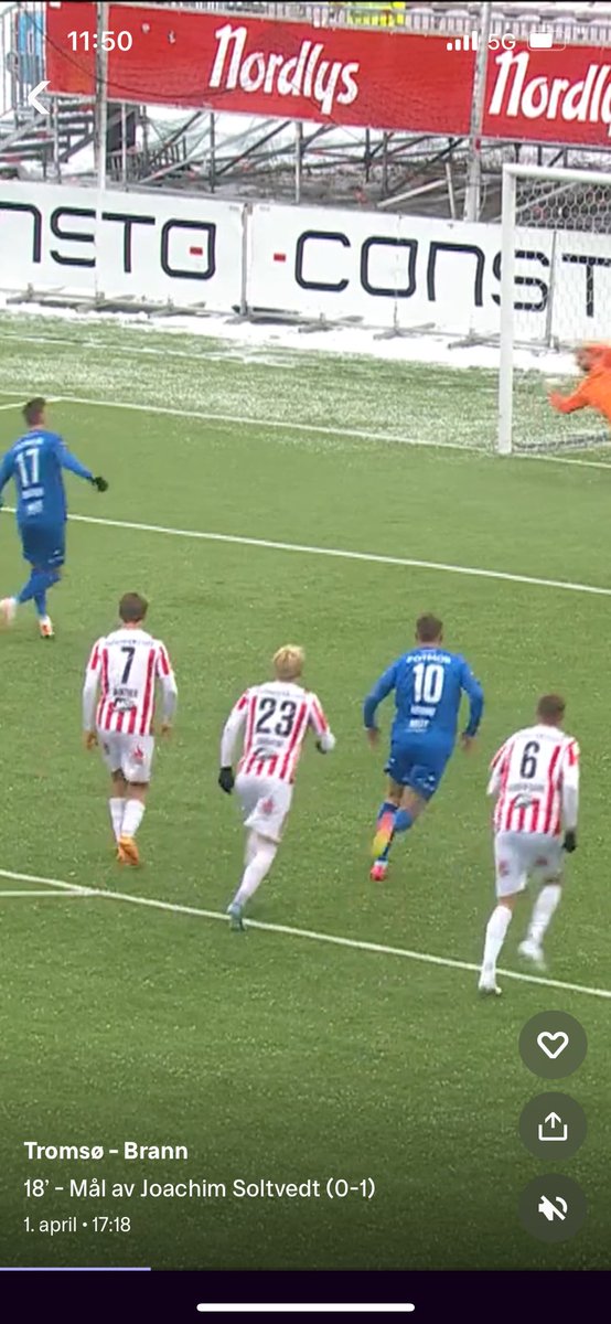 Hei, <a href="/tv2sport/">TV 2 Sport</a>. Kan dere gå tilbake til vanlige høydepunktklipp i breddeformat?
Disse TikTok-aktige greiene her var vel ikke en god idé? Man ser f.eks. ikke ballen gå inn på straffespark. Fotball i høydeformat er terning 1.