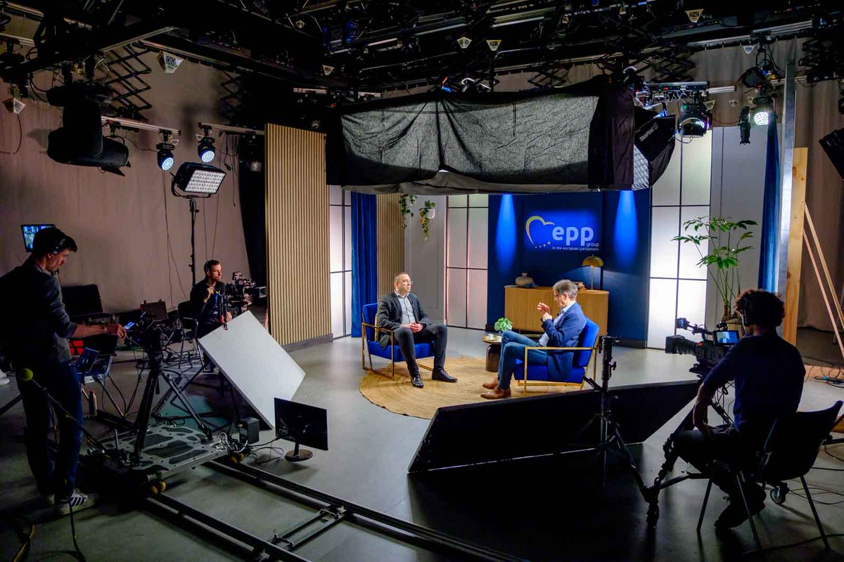 EPPGroup's tweet photo. Cardiovascular diseases are number 1 killer in the EU.

Can we take lessons learned from EU’s Beating Cancer plan and create a similar plan for cardiovascular diseases?

Hear more from @peterliese &amp; @TomislavSokol in the new episode of our #MEPchat series: https://t.co/6fHmOEs9dV https://t.co/UxDw4BU3gK
