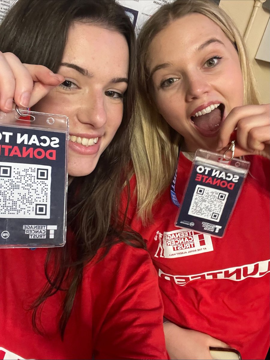 We see you Katie Edwards &amp; Ellie McLair 👀👀 Great pic from behind the scenes for #TeenageCancerTrust at #RoyalAlbertHall  Great work ladies! 👏👏

#teenagecancer #charity #eventprofsuk