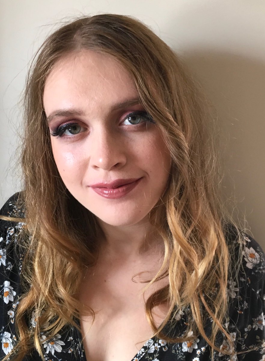 Fern Foster's @ElyssaLeopard's inquest starts tomorrow. She was 22 when she died in July 2020. Her family hope her inquest will explore involvement of professionals in Fern’s life and child protection processes georgejulian.co.uk/2024/04/02/fer… t/w death self-harm #WorldAutismAwarenessDay