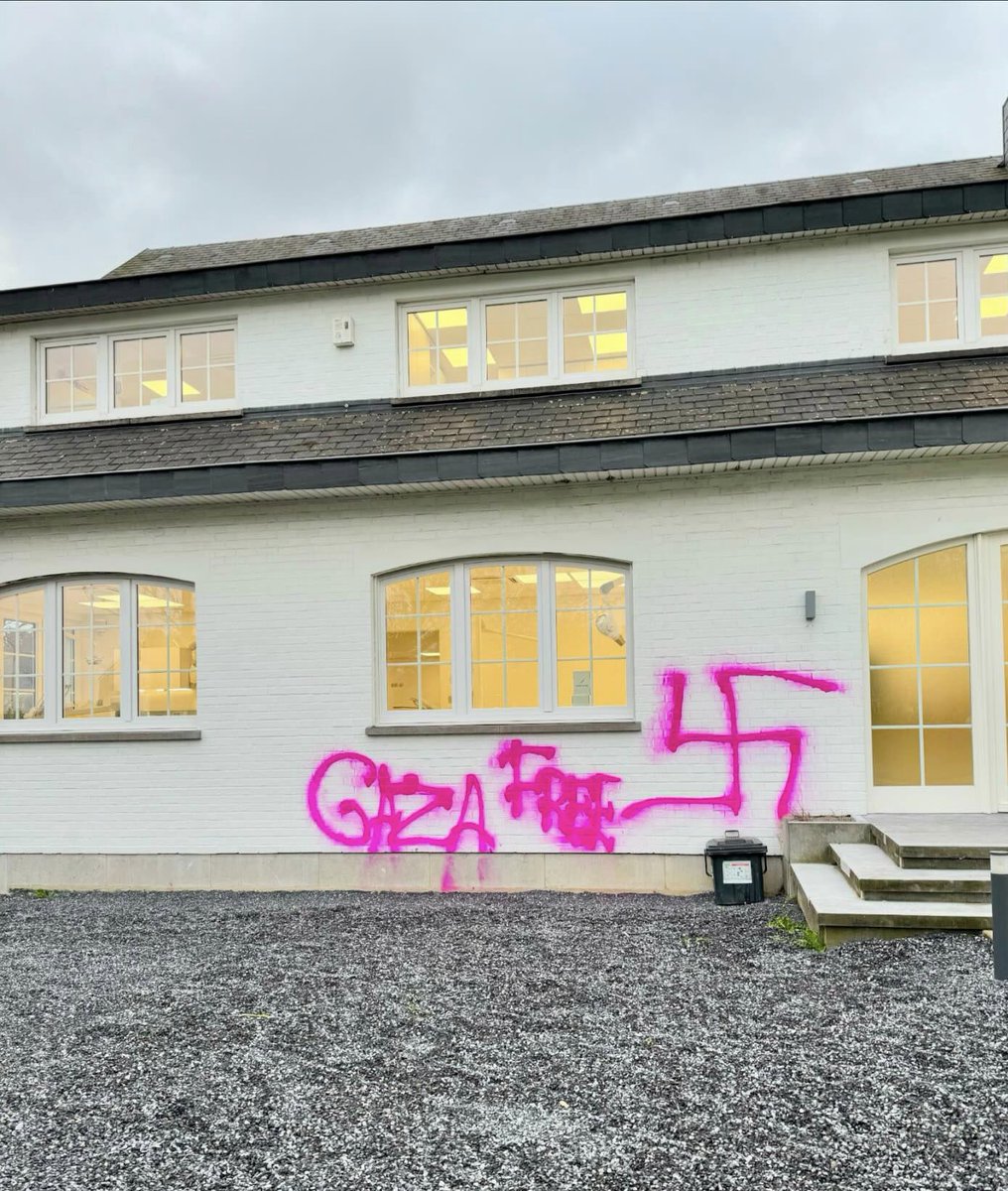 eurojewcong's tweet photo. We are utterly shocked that the home of Holocaust survivors have been vandalized in Fléron, Belgium.
This is blatant, targeted antisemitism.
It's another disturbing incident in the wave of vile antisemitism that has swept the country since Hamas's brutal attack on Israel. https://t.co/mYwdlURdSu