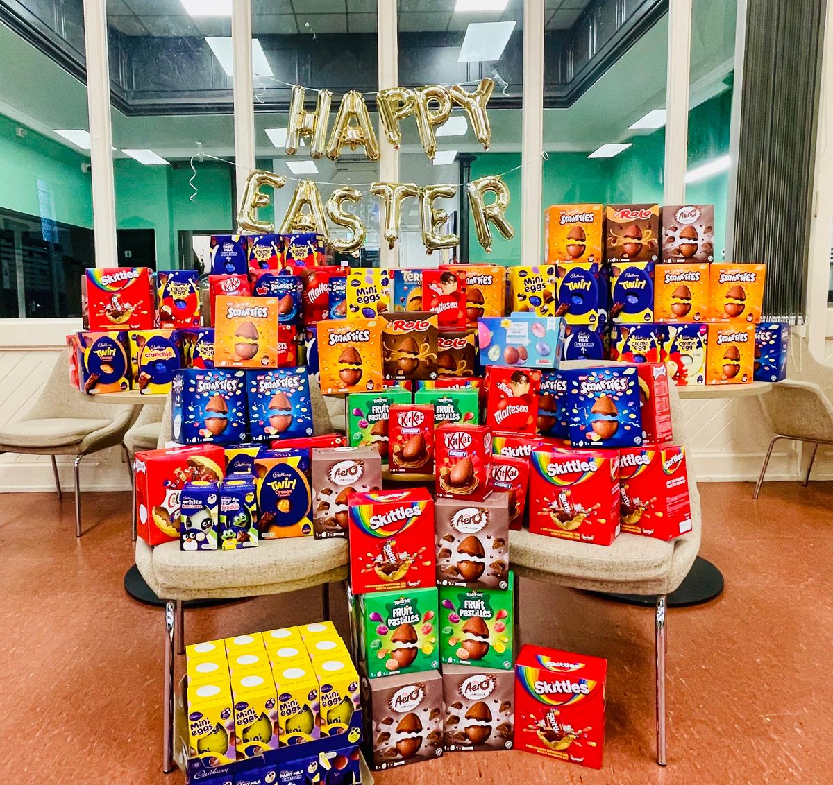 Following on from our donations received last week, we have Easter Eggs free to collect for children in Holbeck🙌 Available from St Matthew’s C.C open from 9:00-4:00. One egg per child. Limited availability. First come first served😋