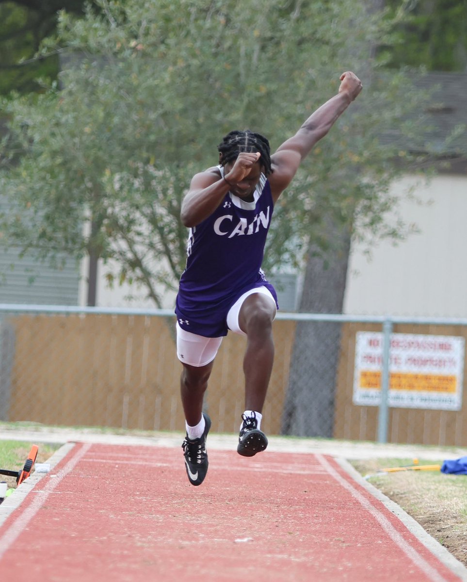 Not the ending I expected for my senior track season. Made plenty of memories with the team I couldn’t ask for a better team. Summer track just came a little early. <a href="/CainXC_BoysTF/">Klein Cain XC/Boys_Track</a>  #CO24 #uncommited