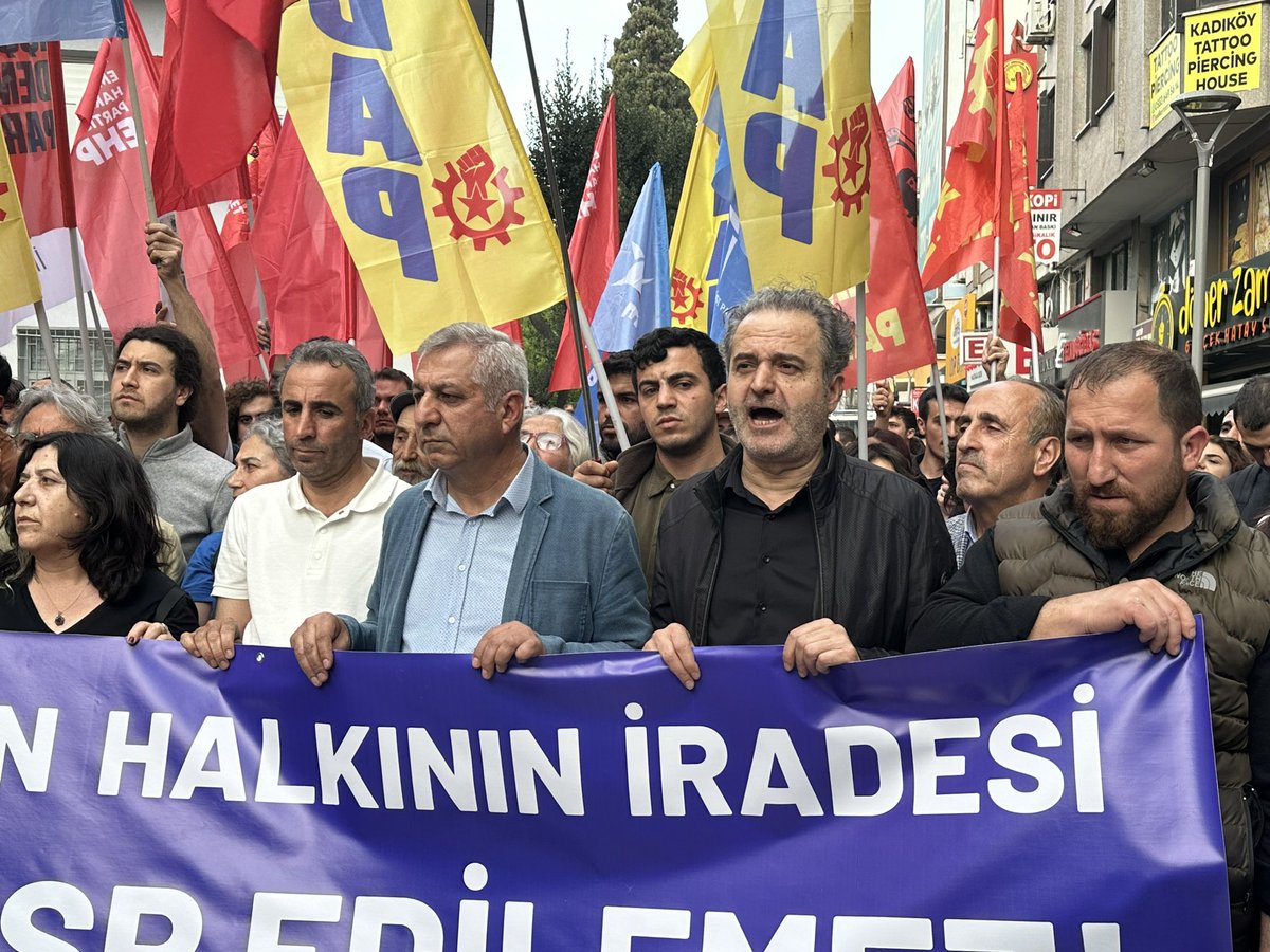 Genel Başkanımız Seyit Aslan ve İstanbul Milletvekilimiz İskender Bayhan Wan halkının gaspedilen iradesine karşı İstanbul’da düzenlenen basın açıklamasına katıldı.