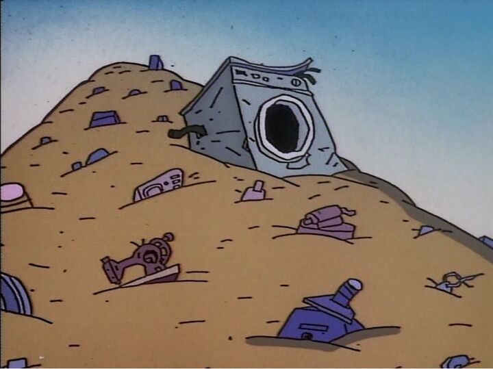 If you know who this house belongs to, we can be friends.
#AaahhRealMonsters