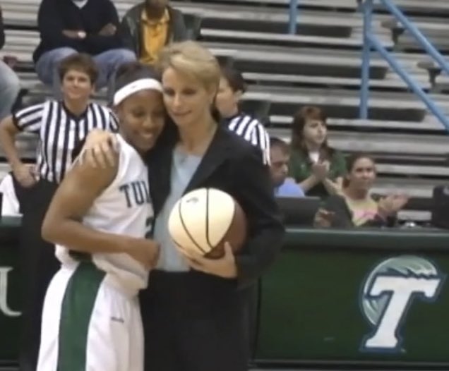 I am so proud to welcome @AshLangford back to @Tulane as the new Head Coach of @GreenWaveWBB! Big things ahead for her and the program! #RollWave🌊