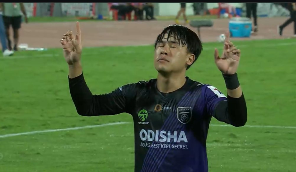 aryan_nart's tweet photo. Isak Ralte with nerves of steel🔥👌
#OdishaFC #KalingaWarriors #OFCPFC https://t.co/USJZCAfX32