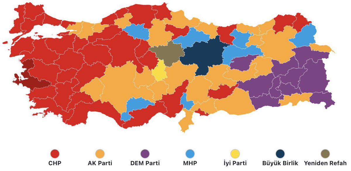 izmirgibiyiz's tweet photo. her yeri chp alınca izmirliler diamond platinyum chp oldukları belli olsun diye koyu kırmızı girmişler https://t.co/Zp58E8W33f