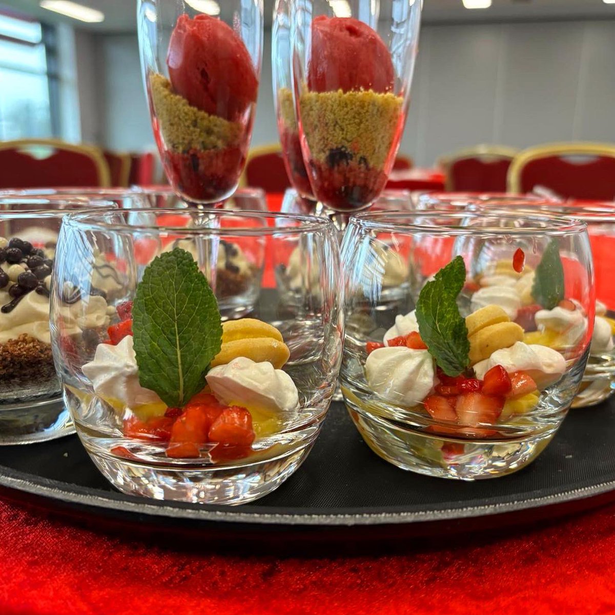 Some fabulous sweet treats for an incredible event ✨❤️

#fuelyourindividuality #sweettreats #springdesserts #events #corporatecatering