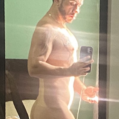lalo1gloster's tweet photo. #NuevaFotoDePerfil https://t.co/GRsrE6ZfMO