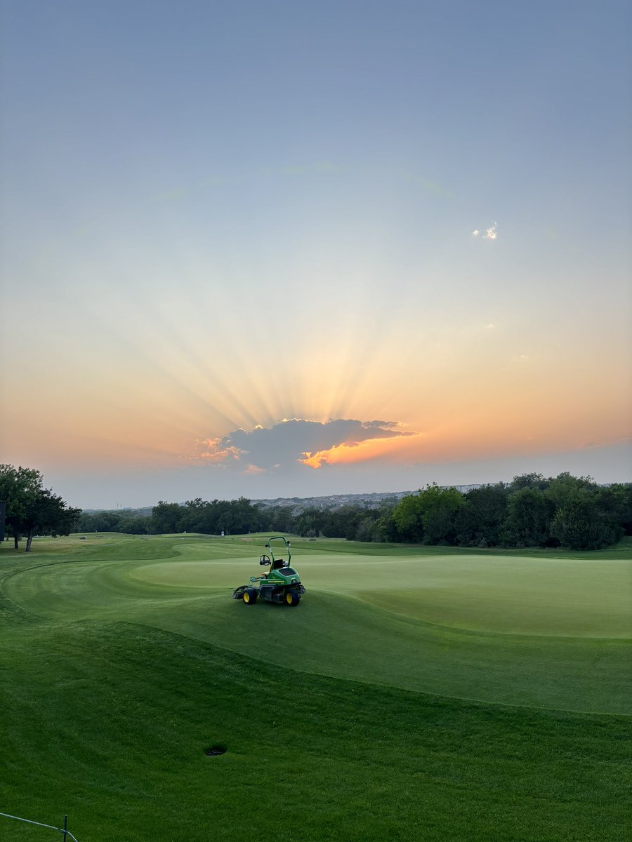 Good first two days here at TPC San Antonio for the @valerotxopen. It’s a pleasure to be part of a great group of volunteers on the agronomy team this week @PGATOURAgronomy.