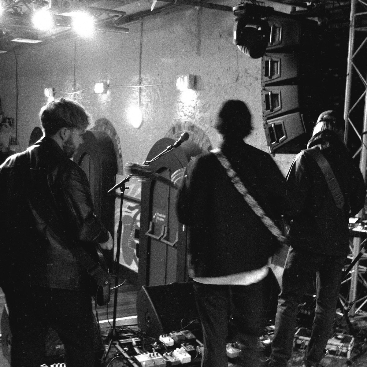 Soundcheck. 1, 2, 1, 2…Our favourite… We’re back in the Steel City this Saturday playing the line-up release party for @_FloatAlong w/ @whlungmusic Less than 10 tickets left: seetickets.com/tour/float-alo… Manchester heads….keep April 20th free….more info soon.
