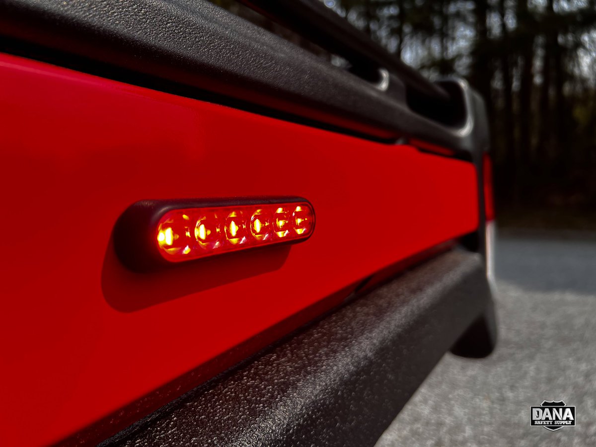 DanaSafety's tweet photo. The road no longer limits the possibilities! Upgrade the lights on your off road rig like this UTV covered in @soundoffsignal lighting! Check out our website or send us a message for more information.

Click here —> https://t.co/td90YSYcRN

 #fire #utv #offroad #danasafetysupply https://t.co/xr5Ltr5AsT