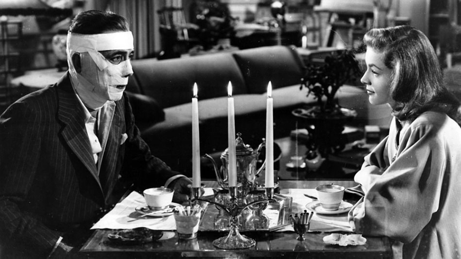 Vincent sedeva su di una sedia e, frequentemente, volgeva lo sguardo allo specchio. Esso gli restituiva la sua immagine: un riflesso di turbamenti...

cinehunters.com/2019/11/30/via…

#LaFuga #DarkPassage #cinema #HumphreyBogart #LaurenBacall #noir #Bogart #scrivere #victorhugo #vangogh