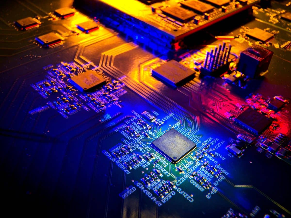 News! <a href="/aimining_tech/">AiMining Technologies</a> featured in Edge Media! Our dedication to AI innovation in the Gulf region as highlighted in the article:bit.ly/3VDrXRK we are leading the charge in AI ecosystem innovation. From solving real-world problems to driving innovation across industries.