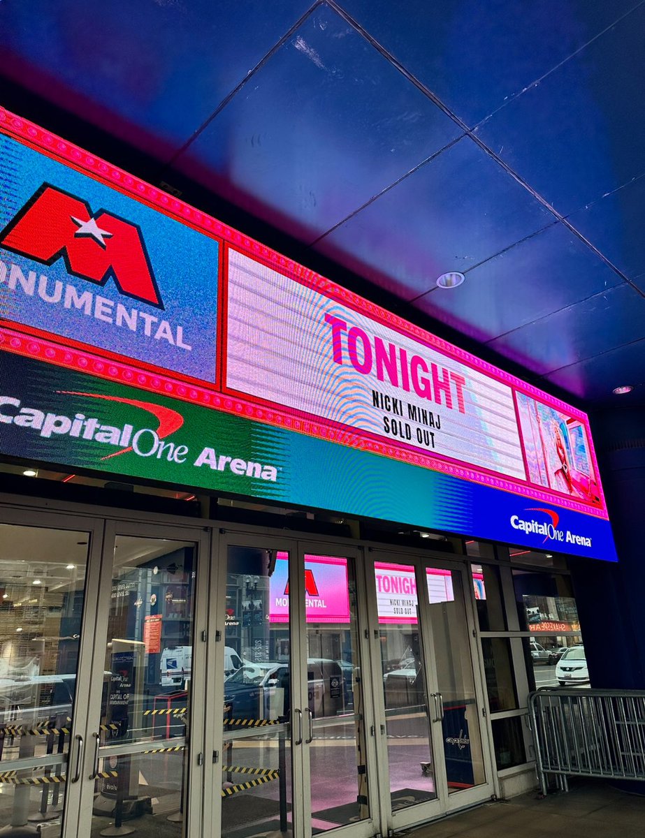 ItsNickis_World's tweet image. SOLD OUT!! 

#GagCity #DC #NickiMinaj #barbz #50cent #Monica