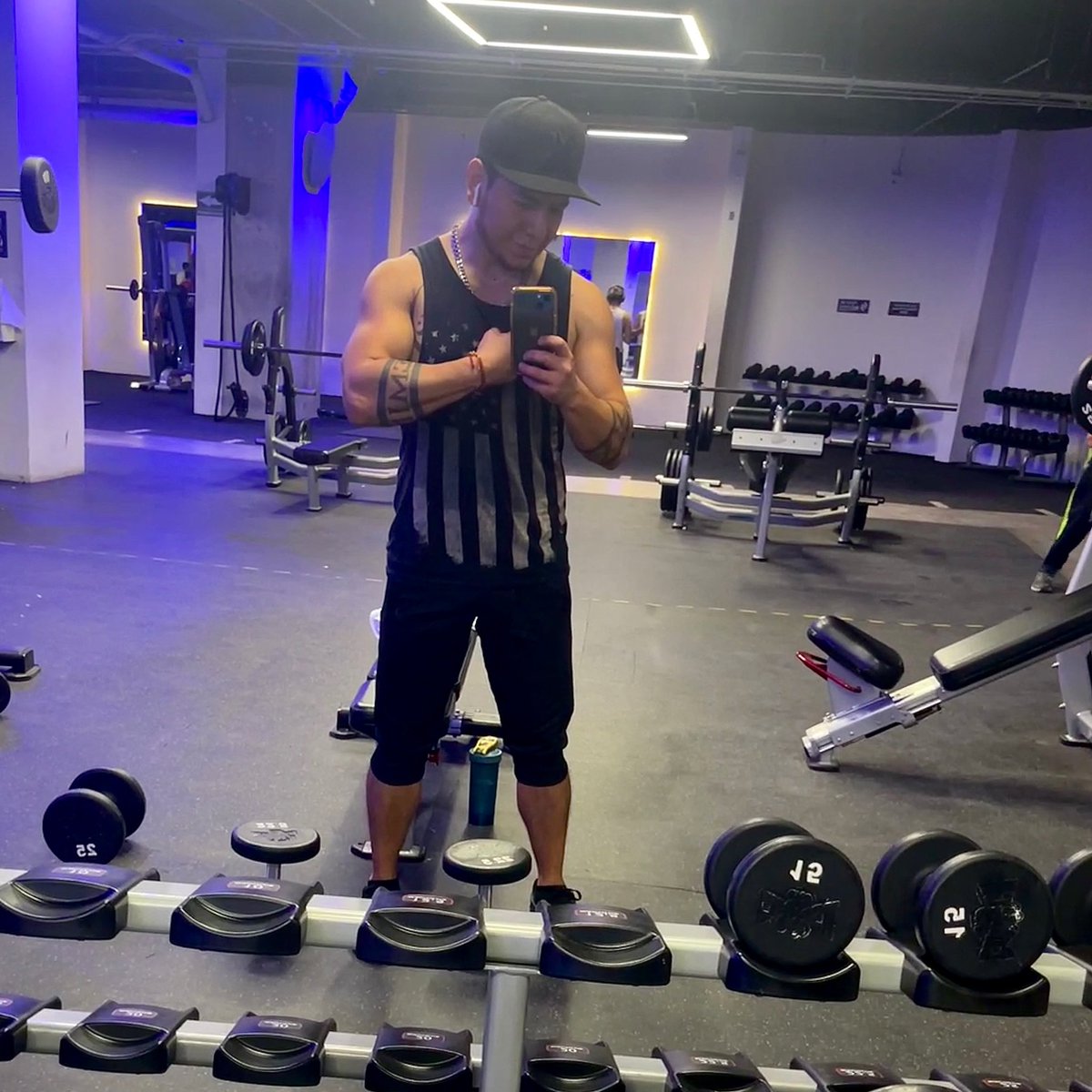 vlochikillo's tweet photo. También se entrena los domingos 😊
-
-
-
-
-
-
-
-
-
-
-
-
-
#instagay #tatto #gayworld #gaymexico #gayboy #gayselfie #gaycdmx #gay  #gayman #gaymen  #gaymalefeetfetish #bodygay  #pesas #entreno #biceps #rutina #rutinadebiceps #espalda #rutinadeespalda #triceps #pecho #rutinagym https://t.co/zJVmfZ8fpQ