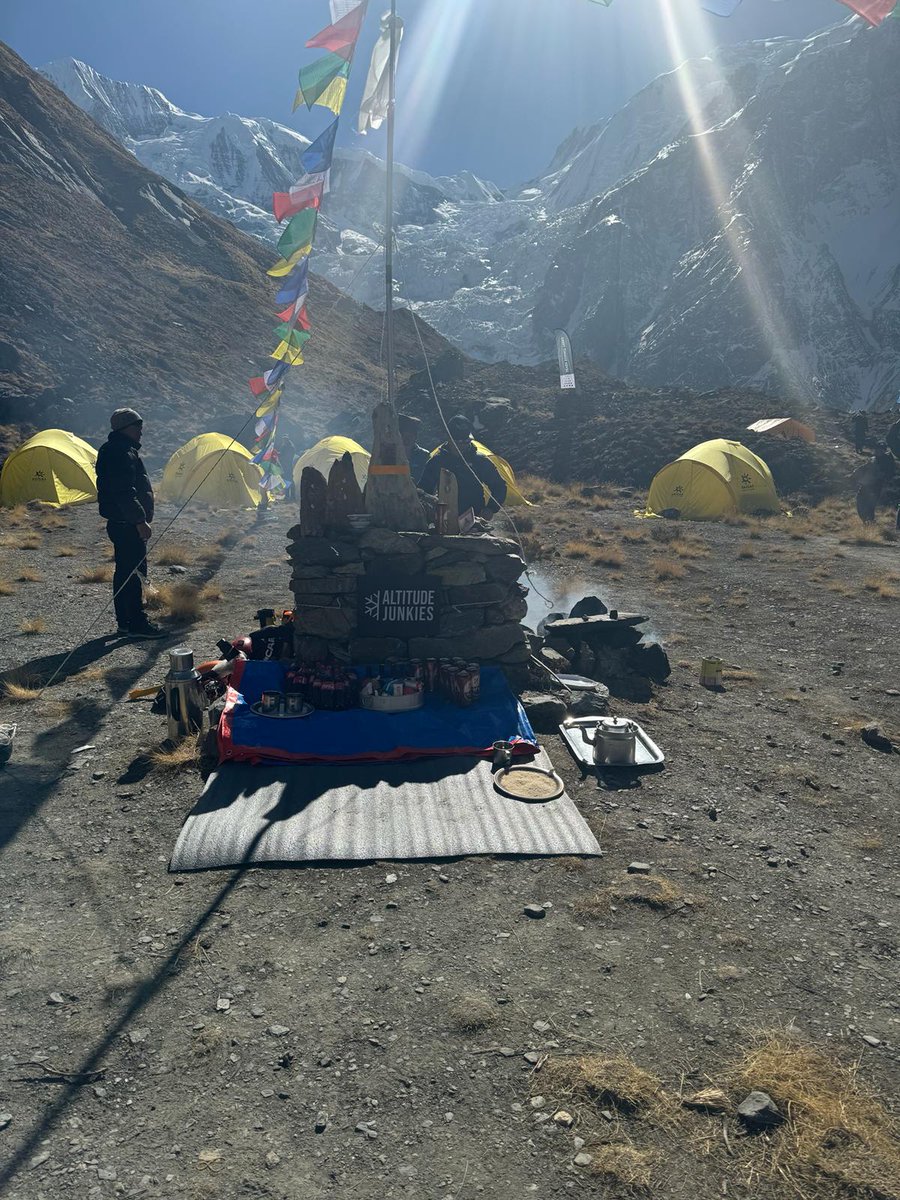 AltitudeJunkies tweet media