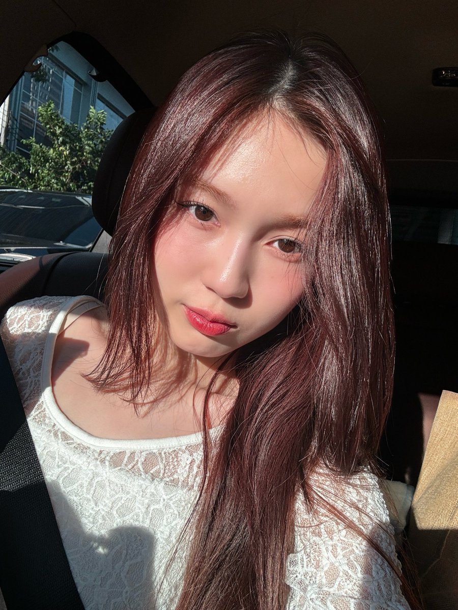 เลิฟรัก tweet media