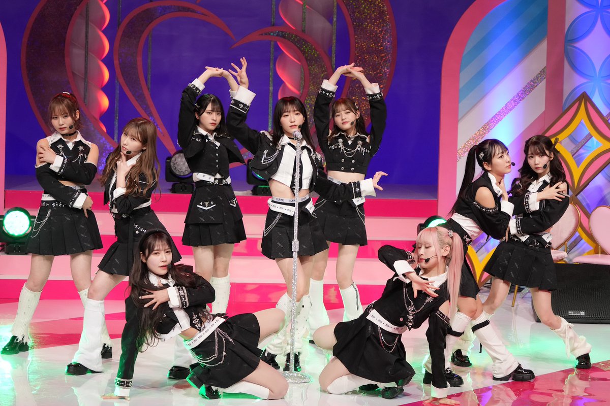 イコラブ愛 今夜です〜！！！！ にゃんにゃん猫になった😺 可愛がって