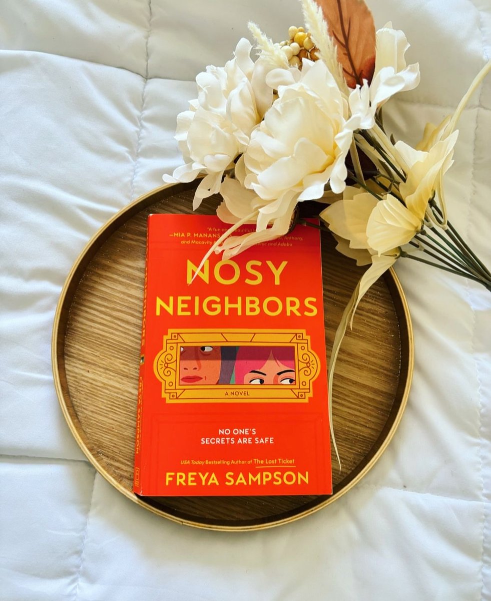 Happy publication day @SampsonF and #NosyNeighbors, out in the US today & an Editor's Pick! 🇺🇸 Freya has always written beautifully about found family & human connection, and I loved meeting 77-yo Dorothy and 25-yo Kat in this gorgeously fun tale about two warring neighbors🧡