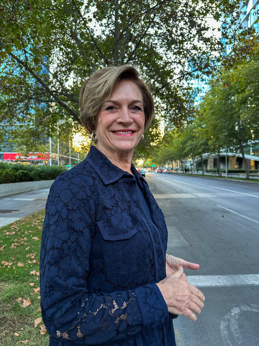 Evelyn Matthei tweet media