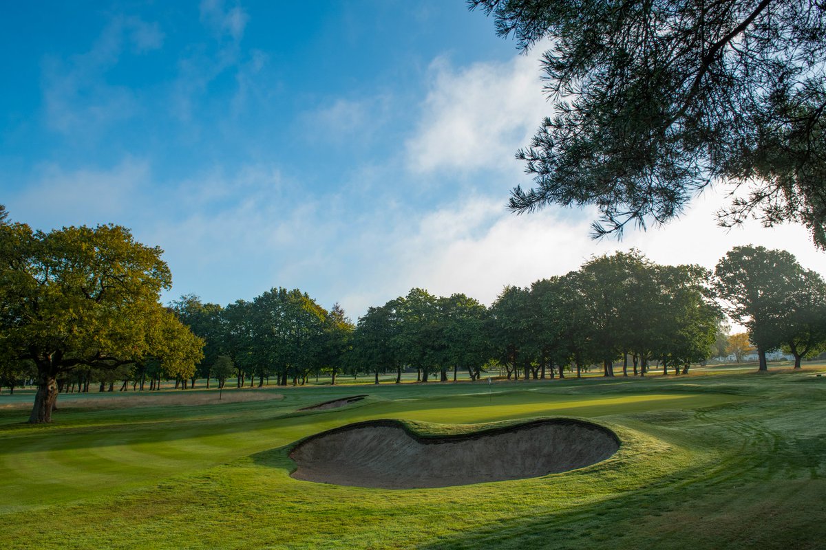 Bold bunkering courtesy of H.S. Colt.