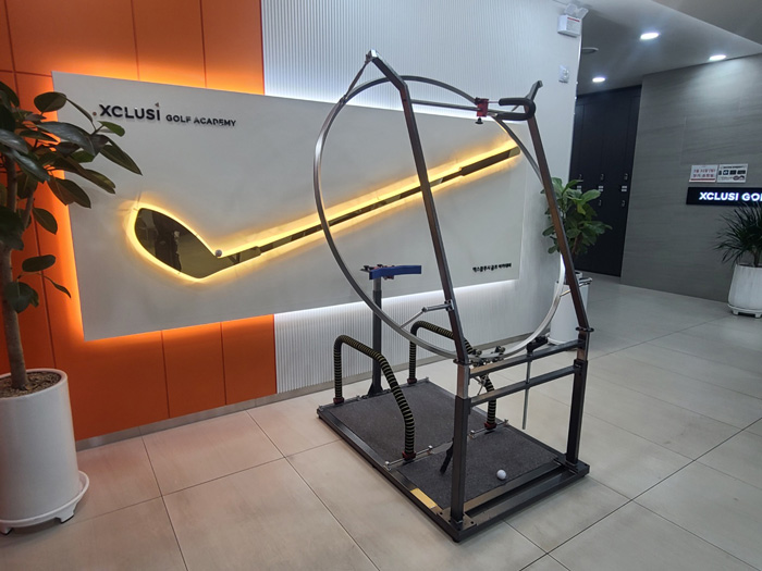 Proswing_Inc's tweet image. 부산 X-클루시 골프연습장 회원분 궤도연습 및 자세교정 #프로스윙머신 사용 #싱글골퍼만들기

제품문의:1899-6637
#골프연습머신 제조 (주)프로스윙

#골프스윙연습도구 #골프궤도연습기구 #골프자세연습기구 #드라이버연습기 #아이언연습기 #스윙리듬연습 #드라이버스윙궤도연습 #아이언스윙궤도연습