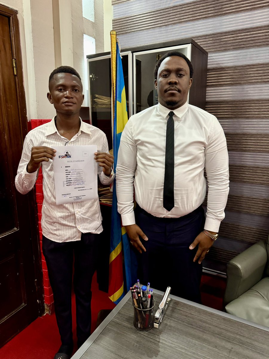 JuniorMpetshi's tweet photo. L'heure est venue de rejoindre le " #Kabilisme" afin de créer une nouvelle classe politique autour de #Joseph_KABILA pour sauver la nation.
@BNzimbi @kikayabinkarubi https://t.co/H1JfmqK56S