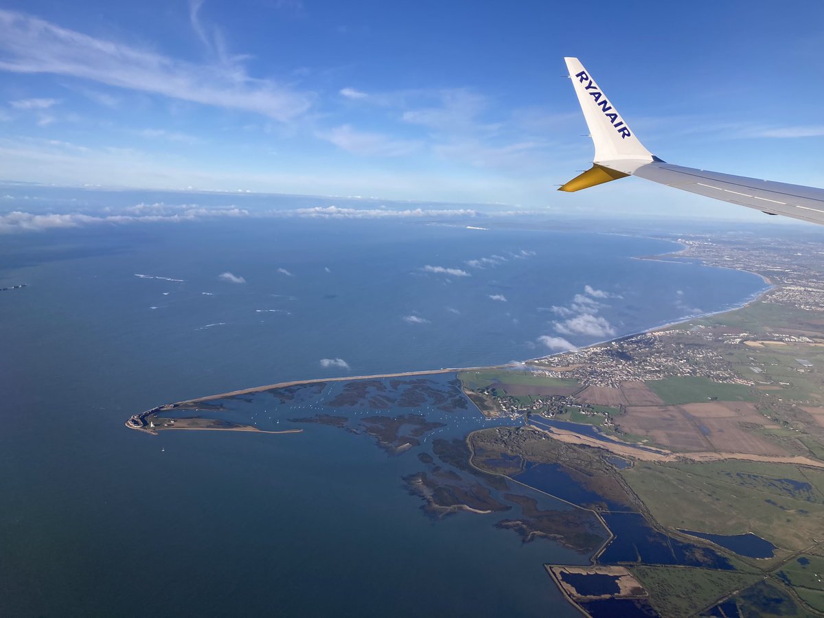 Lovely view of Hurst Castle and Normandy Lagoon on the way into Bournemouth Airport this morning! @EnglishHeritage @Ryanair