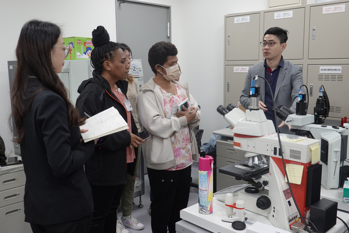 aetherAI_tw's tweet image. Honored to welcome leaders from Changhua Christian Hospital&apos;s Overseas Medical Center &amp;amp; medical experts from Papua New Guinea to aetherAI. Great discussions on future collaborations and digital pathology innovations. Excited for what’s next! 
#aetherAI #DigitalPathology