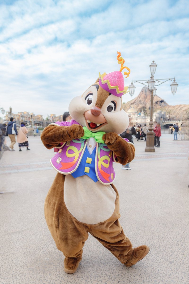 🐿🥜お誕生日おめでとう！！🥜🐿
しばらく会えてないので早く会いたいです🫶
#ハッピーバースデーチップデール
#チップとデール