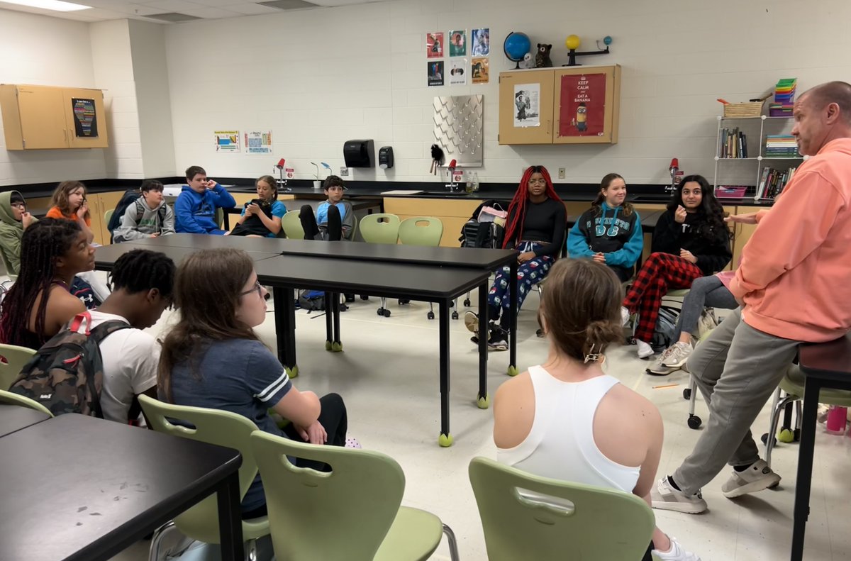 Day 175: Developmental guidance lesson on empathy by counselor Mr. Martin. Great conversation between students #HollowHappenings ✈️