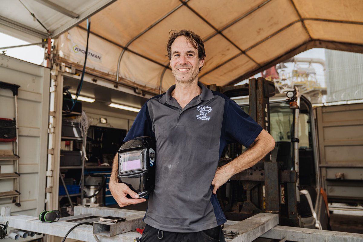 Mercy Ships is looking for a #volunteer Maintenance Assistant to help support the maintenance of all facilities, tools, and equipment under the care of the operations department. #FindYourPlaceOnBoard: bit.ly/3UcZvp3

#VolunteerMaintenance #HandyMan #MercyShips