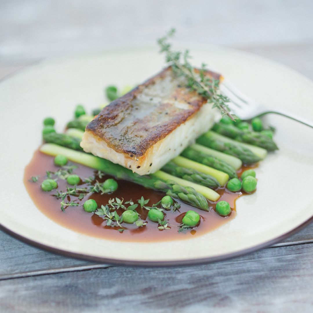 It's #asparagus season. On our #lunch menu right now we have Crisp-Fried Stone Bass, 
Poached Prawn, Mango, Asparagus, Pink Peppercorn Dressing, Goat's Cheese. Full menu & book 👉 buff.ly/3Da8lLy #gambaglasgow #glasgow #freshseafood #lunchrestaurant #weekday #tastyfood🦞