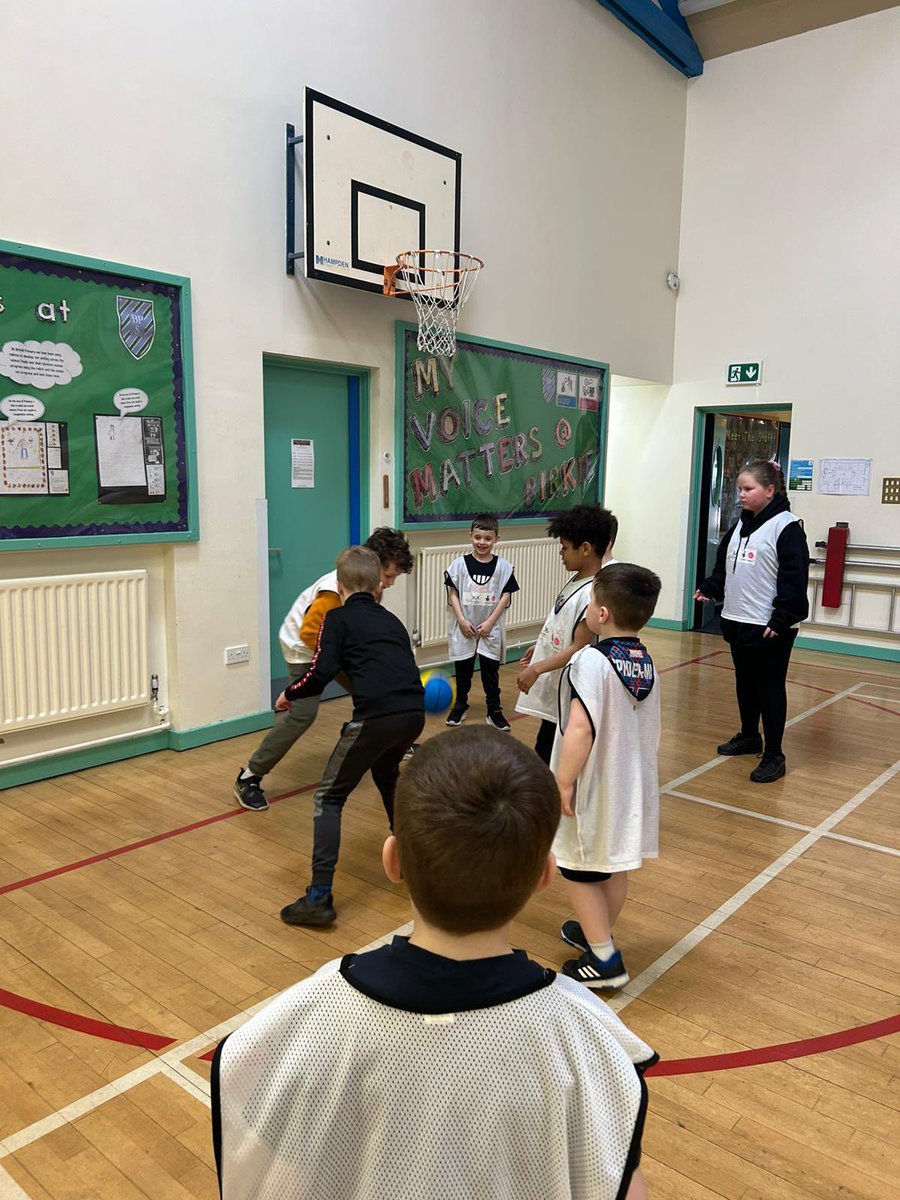 ActiveSchAngus's tweet photo. ๐Full circle! From #participation #volunteering to #Employment Day 1 of @BirkhillPrimary @LiffPS @AuchterhousePS Easter Holiday Camp with Owen, Millie & Emma #AngusASAMC #Returningpupils from @MonihighPE @MonifiethHWB @mhs_asn #SportForLife @sportscotland #SportAcrossScotland ๐ https://t.co/3QwrujwJFz