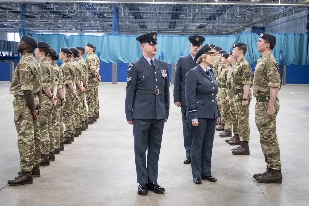 Another successful intake of RAF Reservists graduated from RAF Halton this weekend. Reviewing Officer, Air Commodore Middleton offered warm congratulations to the intake and thanked them for their commitment to the RAF Reserves. Best of luck in the next stage of training!💪