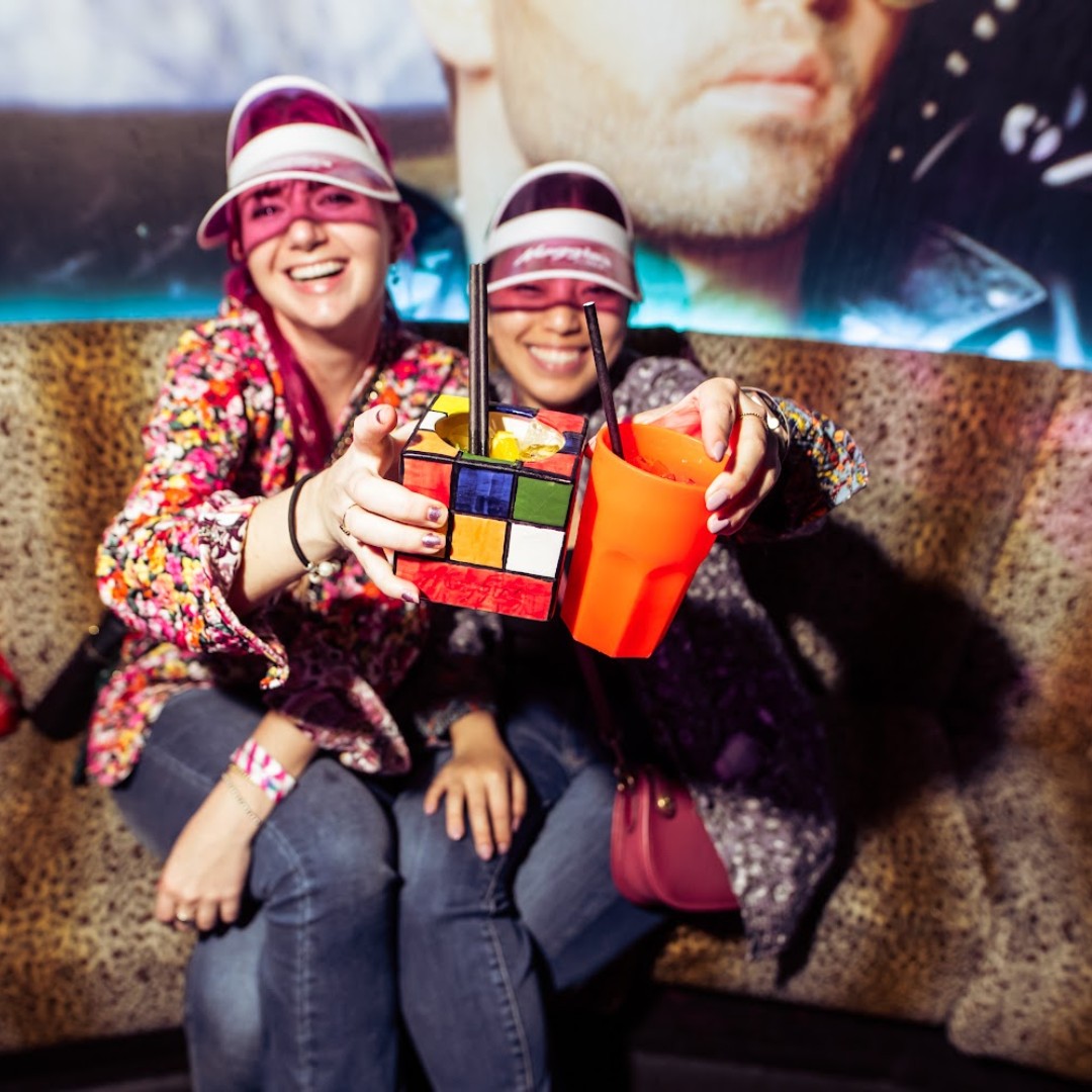 Maggie's Club summed up in one pic📸🥂⚡ A cool quirky 1980s nightclub in the heart of Chelsea, renowned for its famous smash hits, quirky drinks and outlandish fashion sense and open Thursday to Saturday nights🕺