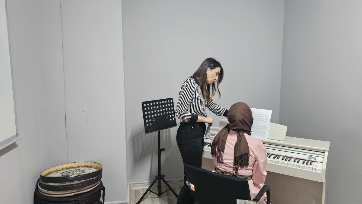 Temel Piyano Eğitimi katılımcıları ile Kursumuzu Gerçekleştirdik.🎹🎶🎙️ @MardinBuyukshr