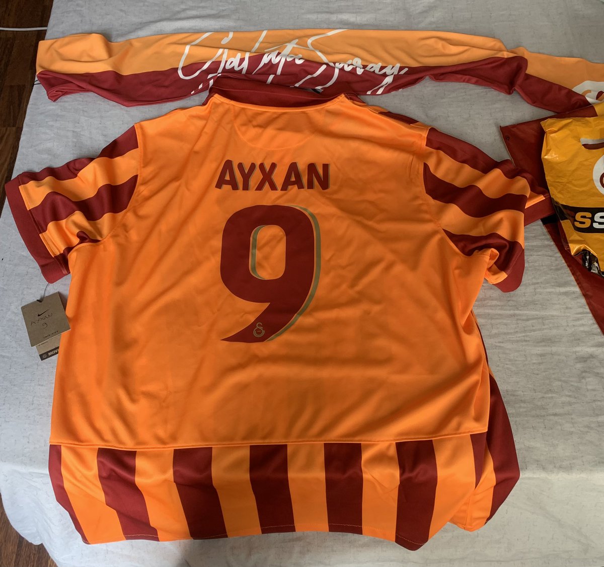 Özünə alabiləcəyin ən gözəl hədiyyə💛❤️