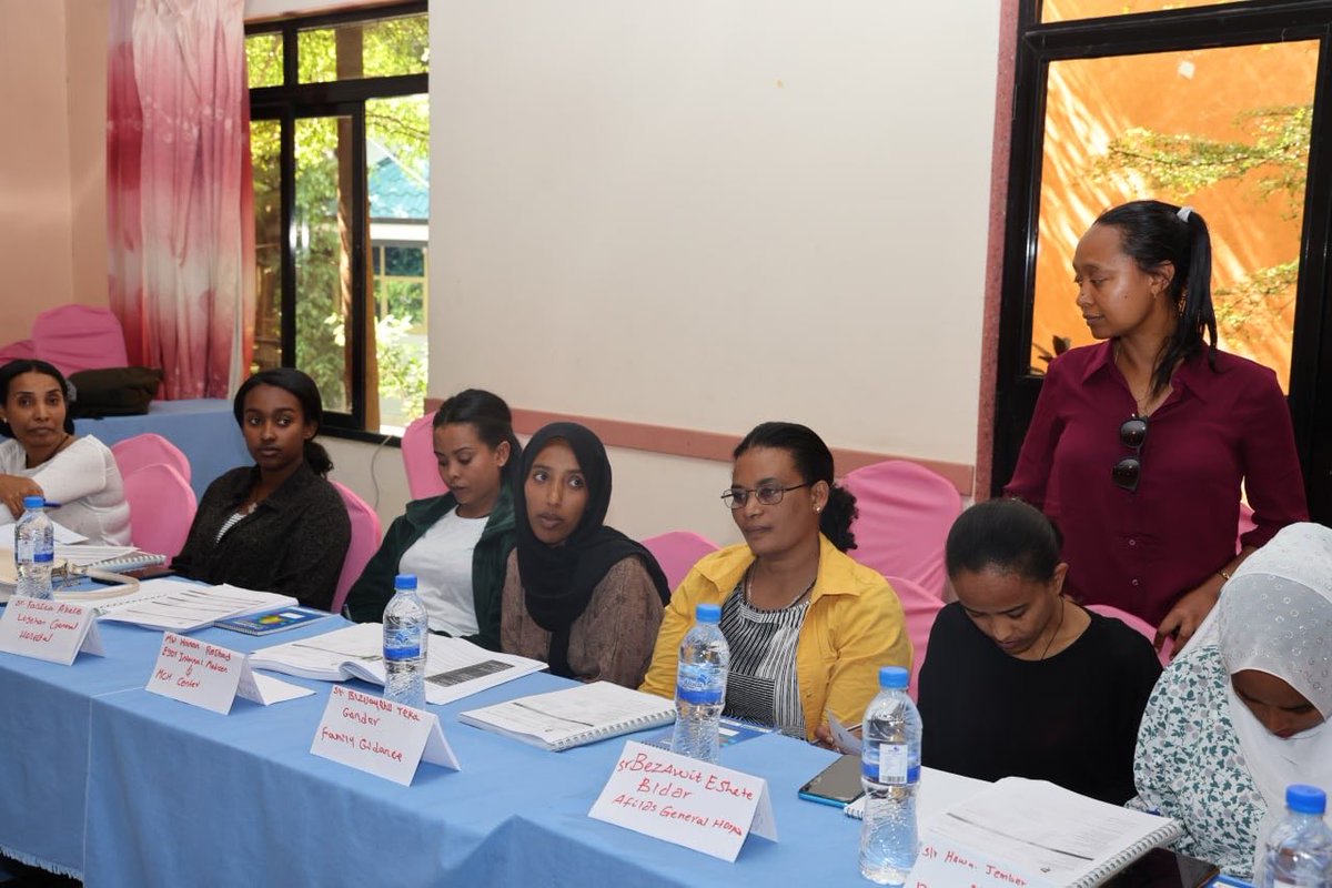 USAID/ PSIS (Private Sector Immunization Support) implemented by ⁦@ABHPartners⁩ is giving Immunizations in Practice training for healthcare workers working at private health facilities in Adama, Oromia regional state. ⁦@USAIDEthiopia⁩ ⁦@FMoHealth⁩