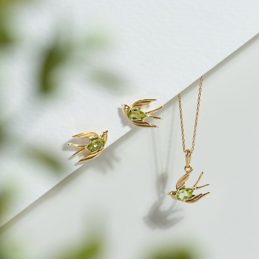 Capture the essence of beauty and grace with our enchanting hummingbird-inspired jewellery pieces! 💫🌺

#jewels #gemondo #jewellery #gemstones #gemstonelover #jewellerylover #gemstonejewelry #springjewellery #May
