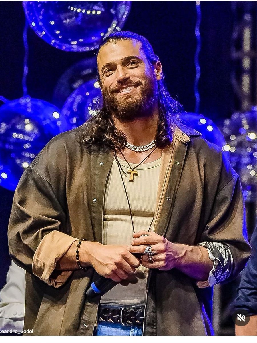 Meu Clubinho ❤️ Bom dia ❤️

PATRÃO, com carinha de encantado, apaixonado e apegado pela energia do Brasil! 🇧🇷

Ele amou nossa receptividade, nossa histeria, nossa mobilização e  nosso Amor por ele!

Ele sabia seria bom pra ele, só não imaginava que seria tão bom!

#CanYaman
