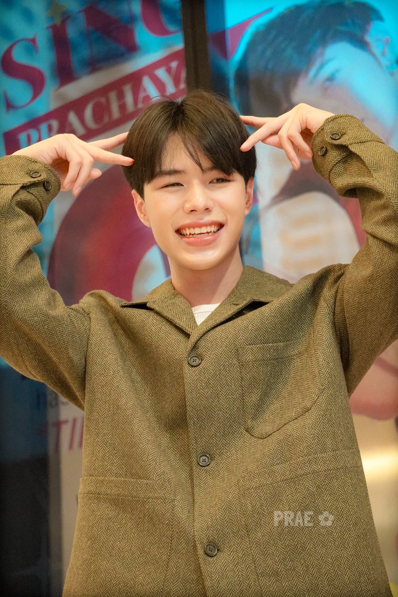 เป็นหูแมวที่น่ารักที่สุดในโลกเลยคั้บ 🐱

<a href="/20aungpao/">20aungpao</a> #20aungpao