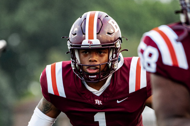 Chicago Brother Rice @BrotherRiceFB 2025 4 star ranked ILB @Christian2025_ Christian Pierce checks in and discusses his upcoming spring visits, possible summer official visits and more here edgytim.rivals.com/news/lb-pierce… @GregSmithRivals