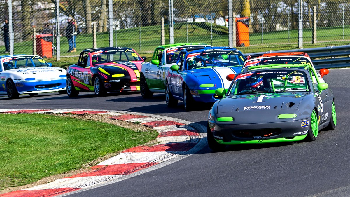 This weekend the BRSCC Club Car Championships will bring a varied race programme to the 300 circuit 🏁 Don't miss out on discounted advance tickets! Book before 4pm on Friday to save 🎟 Under-13s go FREE! 🔗 Book here: snetterton.co.uk/news/2024/mar/…