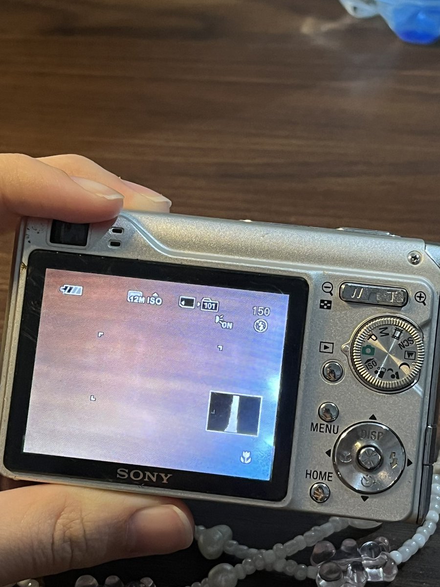 Jebolsa's tweet photo. wts lfb ph

Sony DCS-W200
₱2.3k (price is still negotiable)
 ⁃ 12.1mp
 ⁃ Fully functional 
 ⁃ All buttons work
 ⁃ Flash, picture, and video are all good.
 ⁃ Zoom works

PM me for more info.

digicam digital camera digi cam https://t.co/rinIoq6uRp