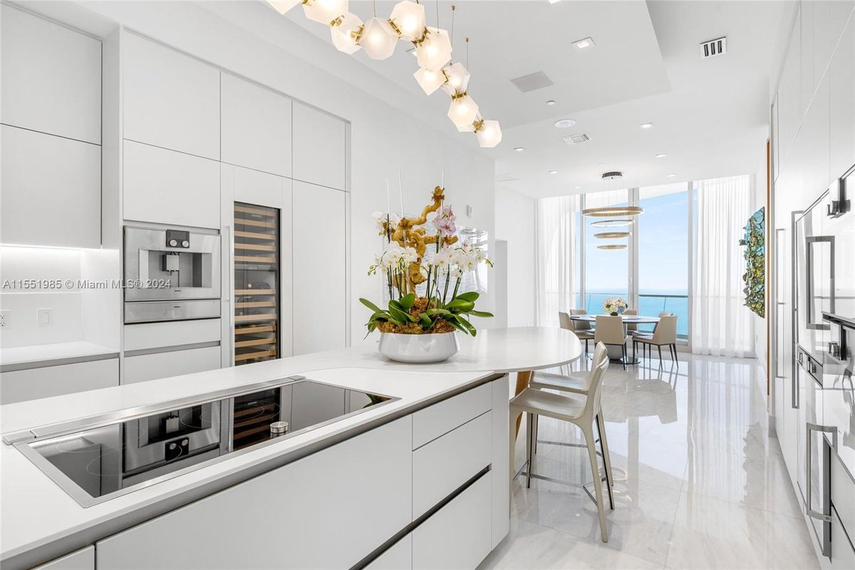 SIBEACHlife's tweet photo. Sunny Isles Beach Penthouse For Sale

Read more: https://t.co/1Uy8C38B8e

#JadeSignature #SunnyIslesBeach #LuxuryRealEstateMiami #Miami #MiamiBeach #LuxuryHomes https://t.co/iOzeNVfaM9